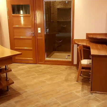 2 Apartment *